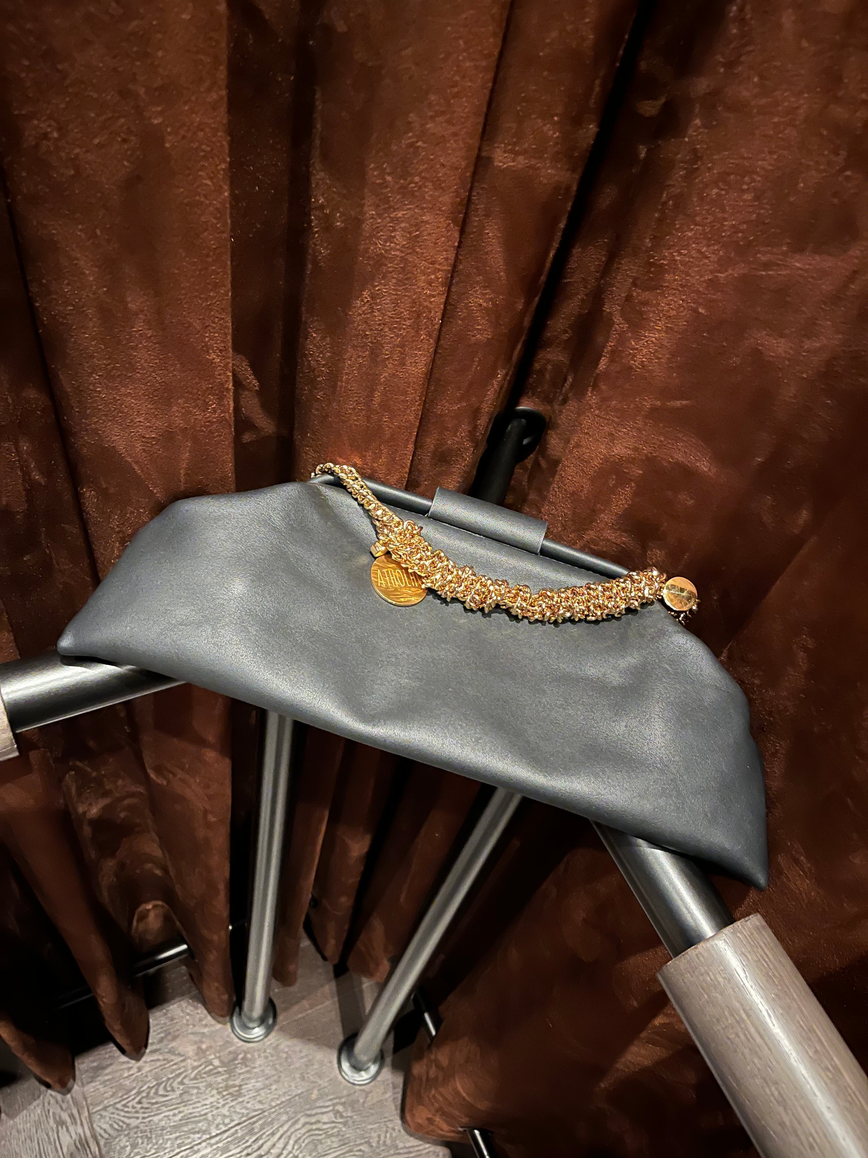 Styling Notes | Soft or Emboss: Which Baguette Is Yours?