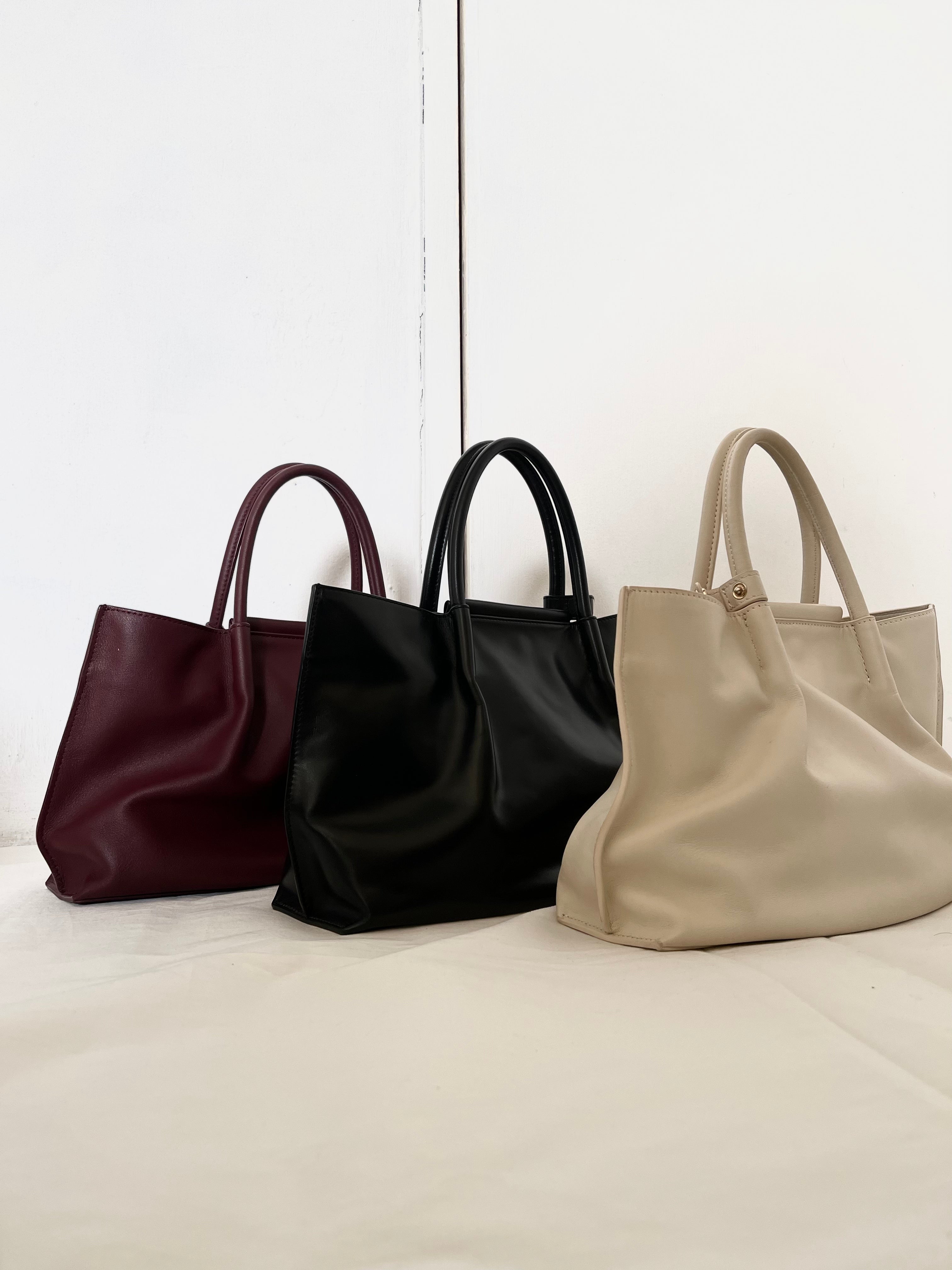 Object | The Tote 32 — Small. Deliberate. Complete.