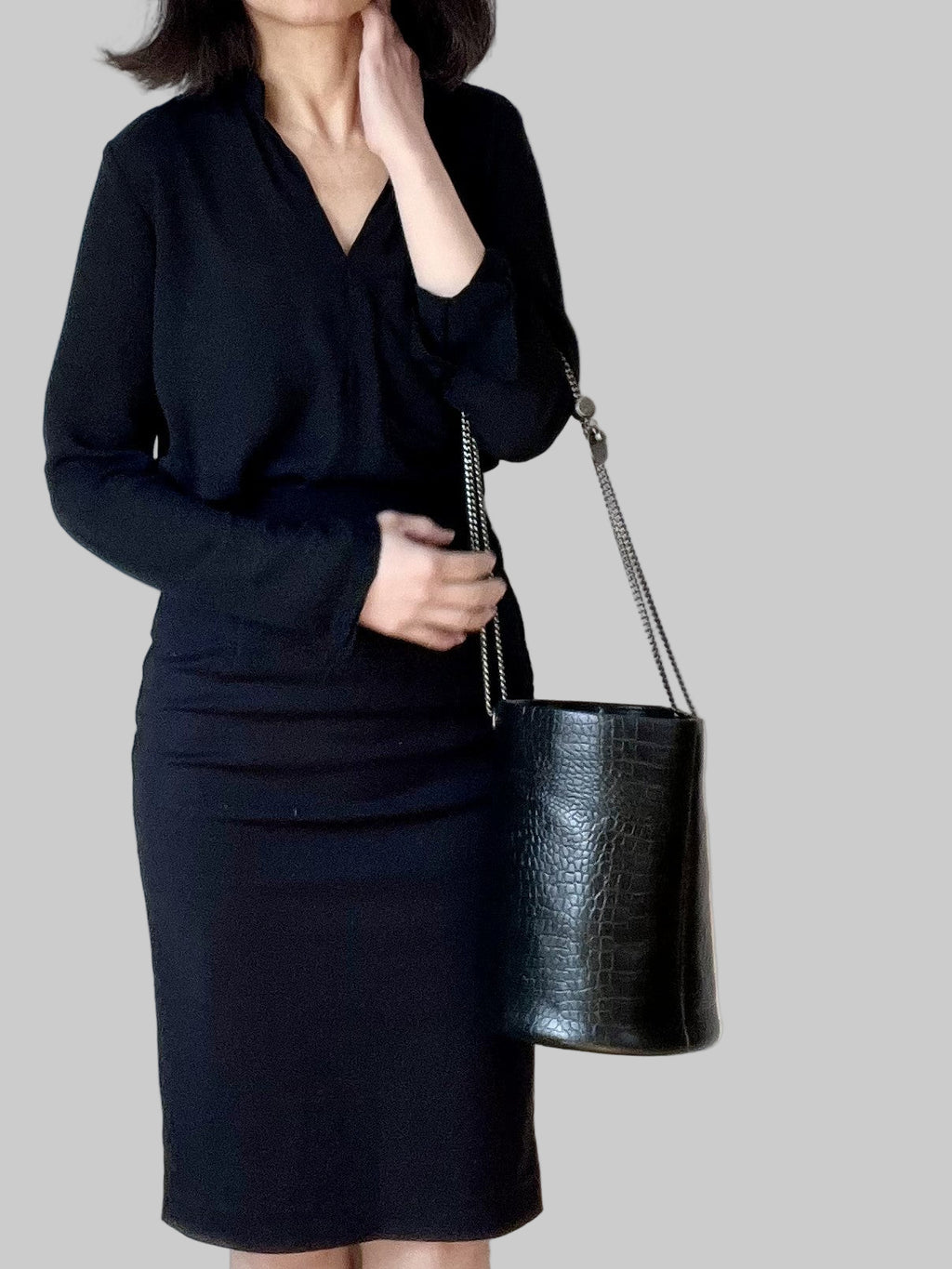 BELLA | The Vintage Bucket 16 [silver hardware]