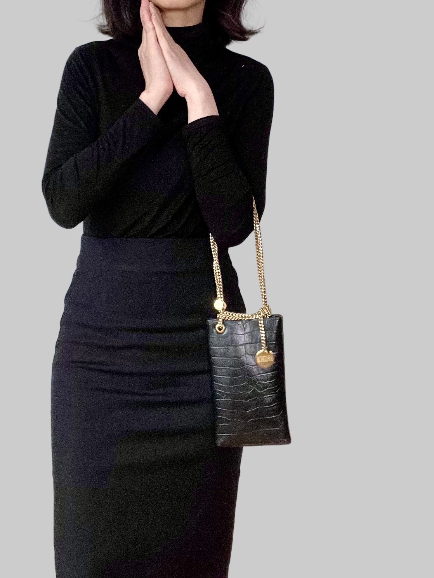 BELLA | The Vintage Phone Pouch [gold hardware]