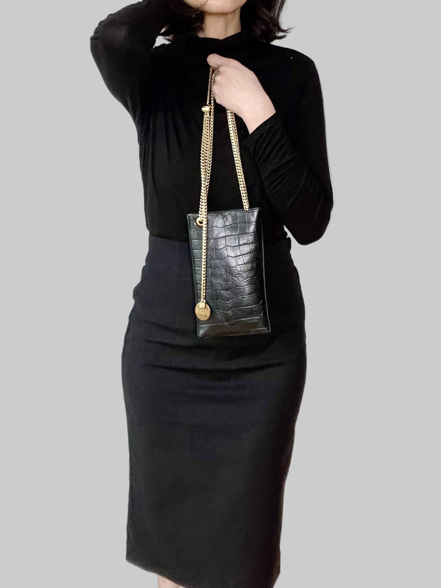 BELLA | The Vintage Phone Pouch [gold hardware]