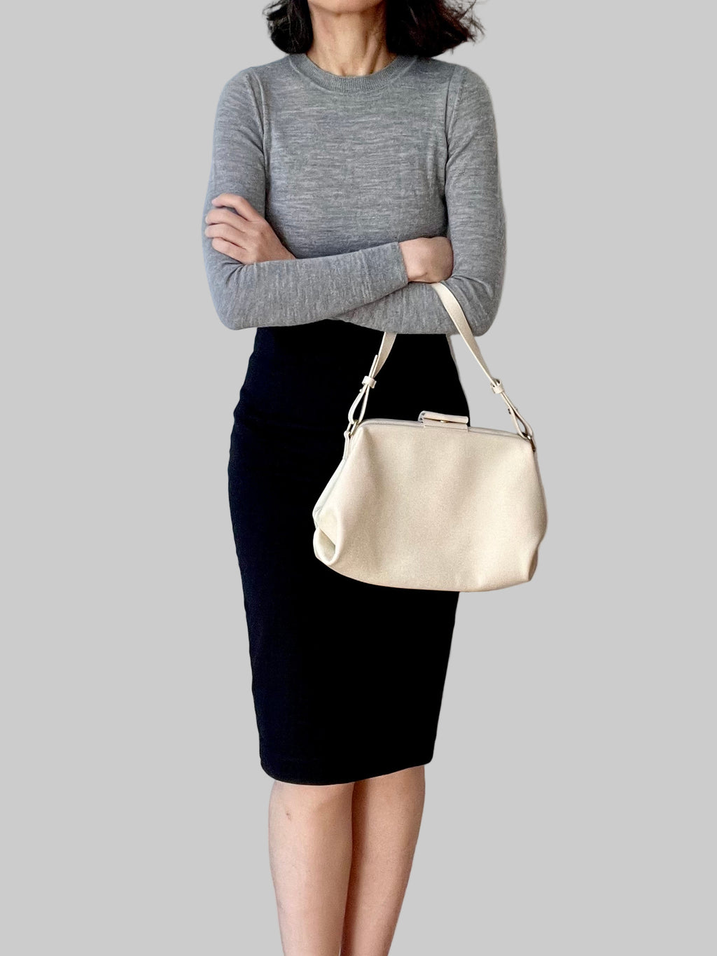 BELLA Granny Soft vintage-inspired luxury leather handbag with adjustable straps - handmade by ATHOLHU