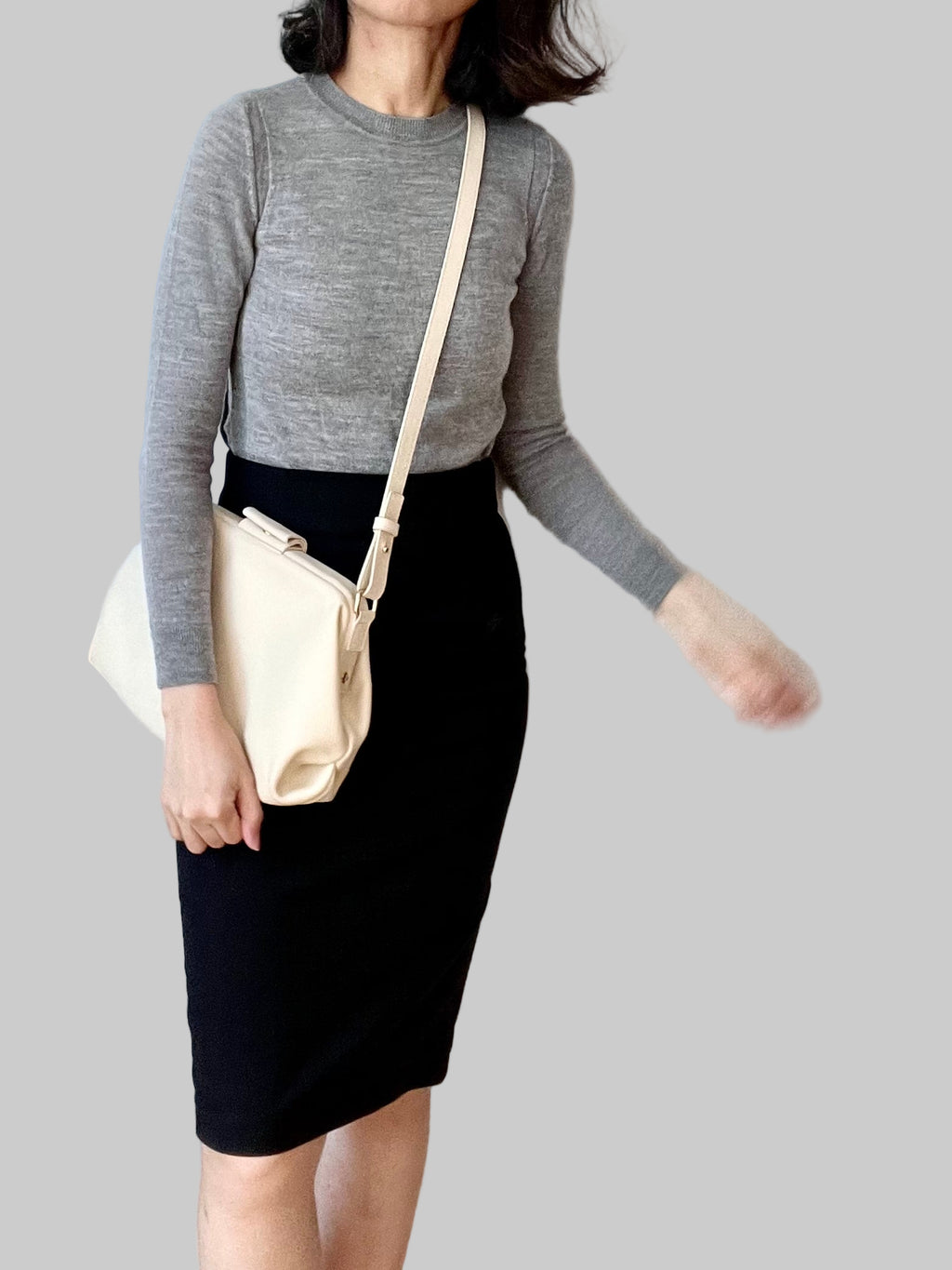 BELLA Granny Soft vintage-inspired luxury leather handbag with adjustable straps - handmade by ATHOLHU