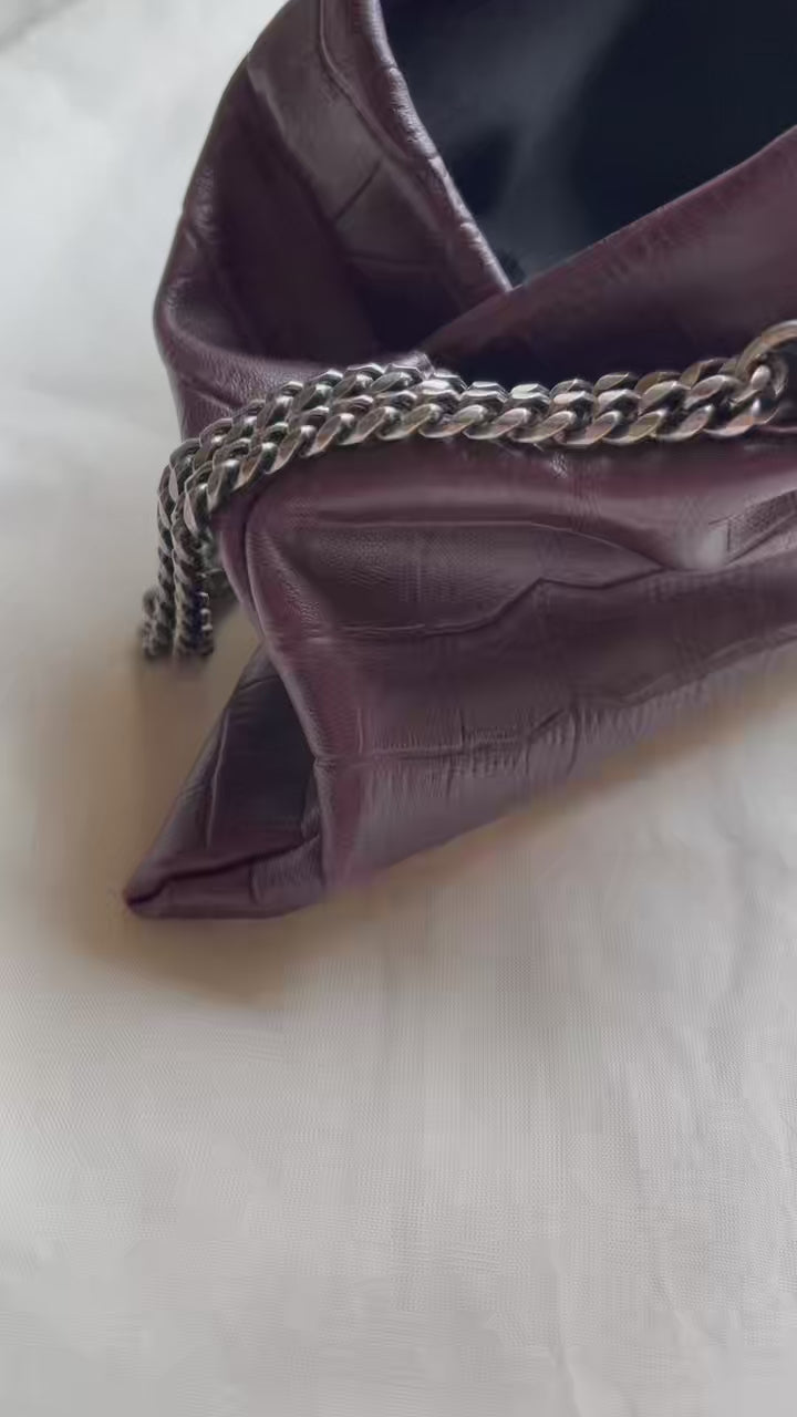 BELLA Baguette Embossed leather bag in berry - croc embossed texture detail